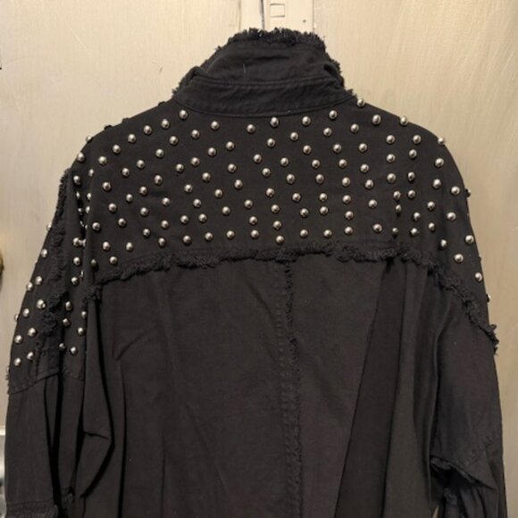 Elan Studded Distressed Black Chambray Denim Shacket - NWOT - Picture 15 of 16